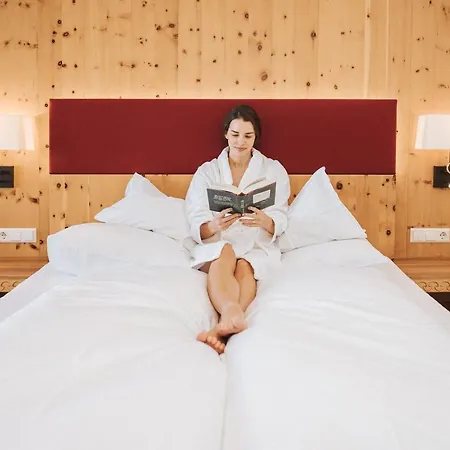 Hotel Superior Schneider 4*