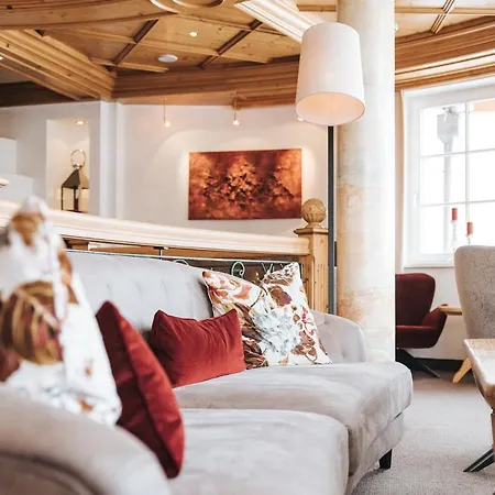 Superior Schneider Ski-in & Ski-out