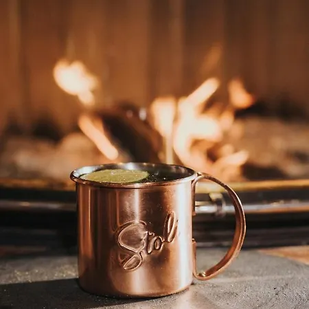 ホテル Superior Schneider Ski-in & Ski-out オーバータウエルン