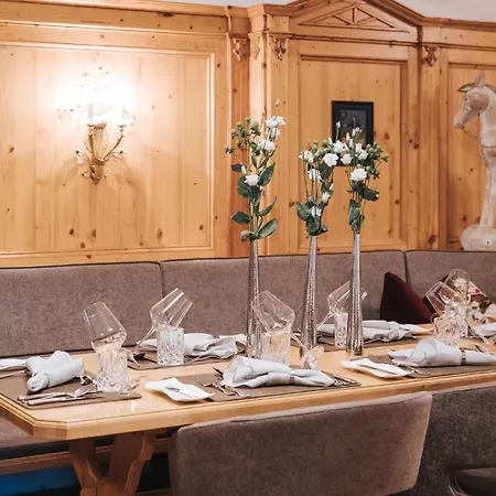 Superior Schneider Ski-in & Ski-out ホテル