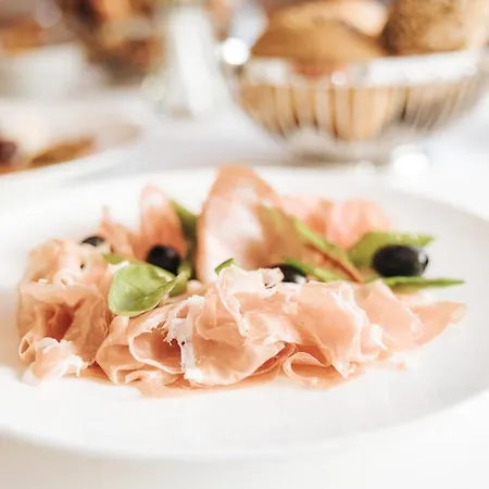 ホテル Superior Schneider Ski-in & Ski-out オーバータウエルン