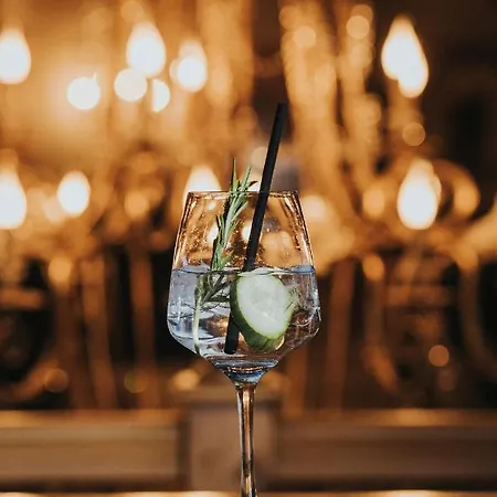 Superior Schneider Ski-in & Ski-out ホテル オーバータウエルン