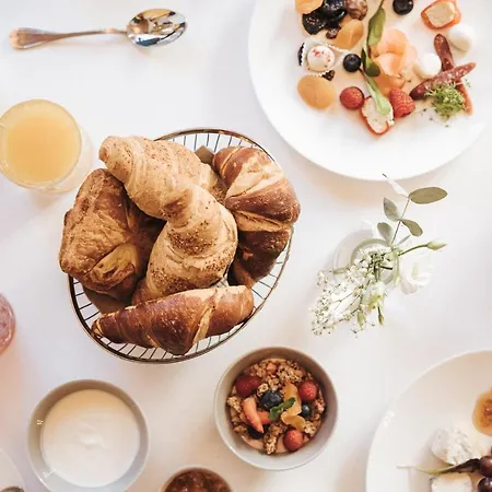 Superior Schneider Ski-in & Ski-out 4* オーバータウエルン