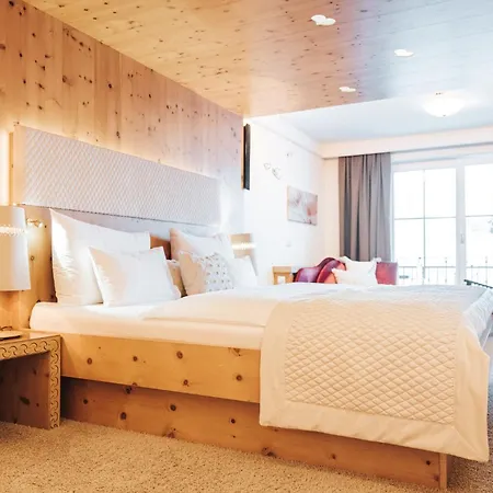 Superior Schneider Ski-in & Ski-out