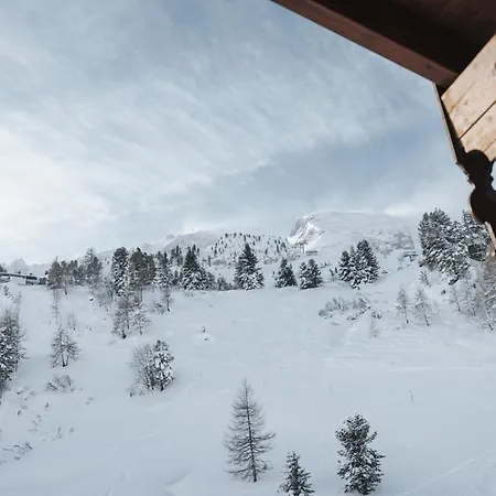 Superior Schneider Ski-in & Ski-out