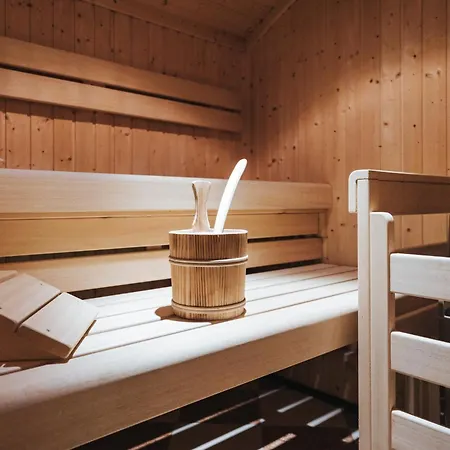 ホテル Superior Schneider Ski-in & Ski-out オーバータウエルン