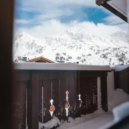 Superior Schneider Ski-in & Ski-out 4*