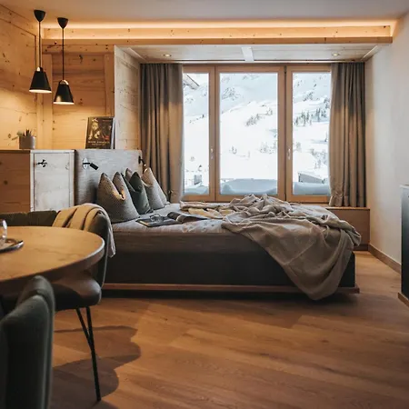 Отель Superior Schneider Ski-in & Ski-out 4*