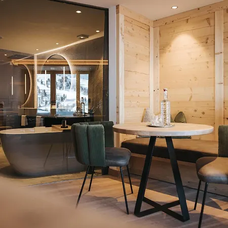 Superior Schneider Ski-in & Ski-out 4*