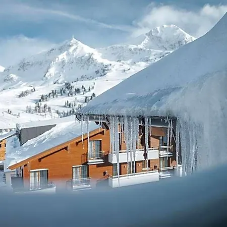 Superior Schneider Ski-in & Ski-out 4*